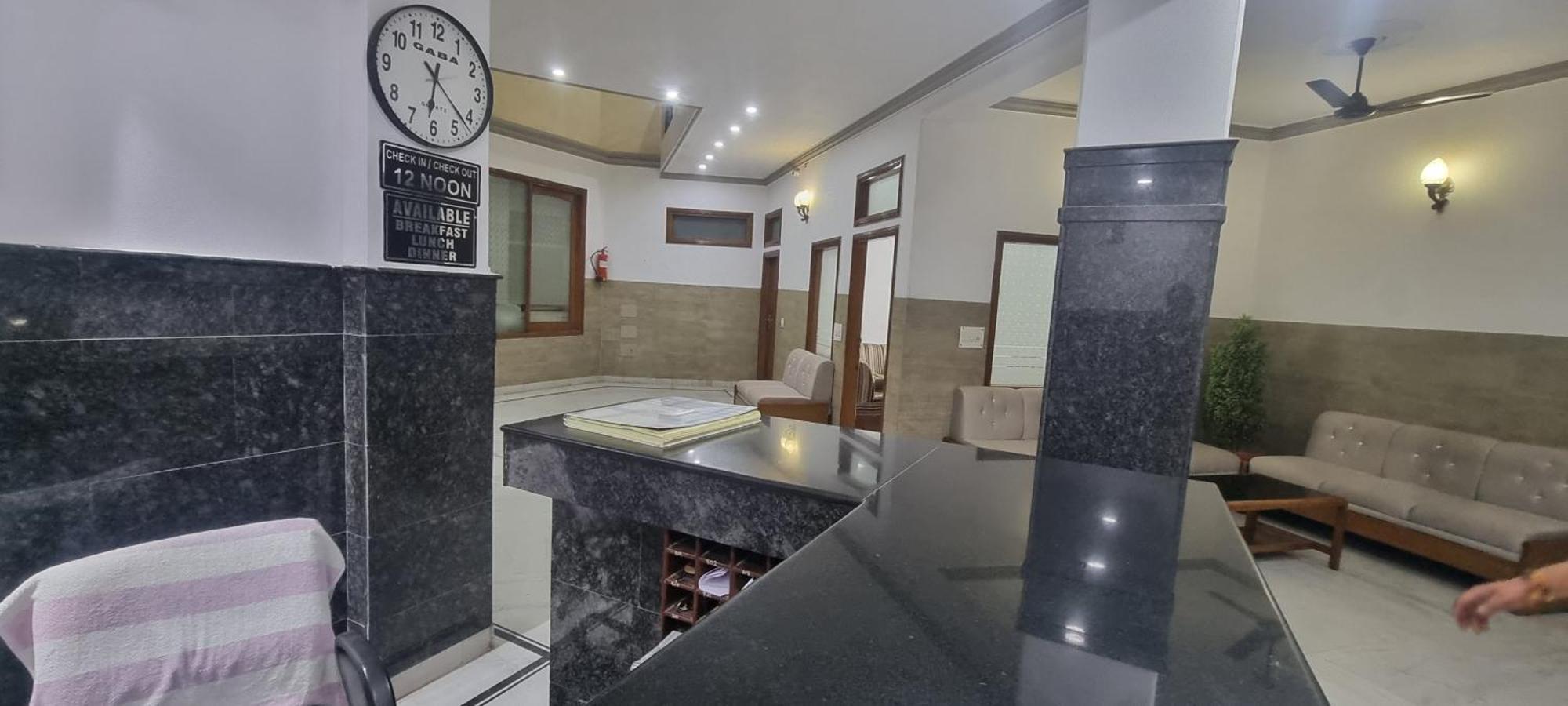 Hotel Har Ki Pauri By Around Stays Haridvár Kültér fotó