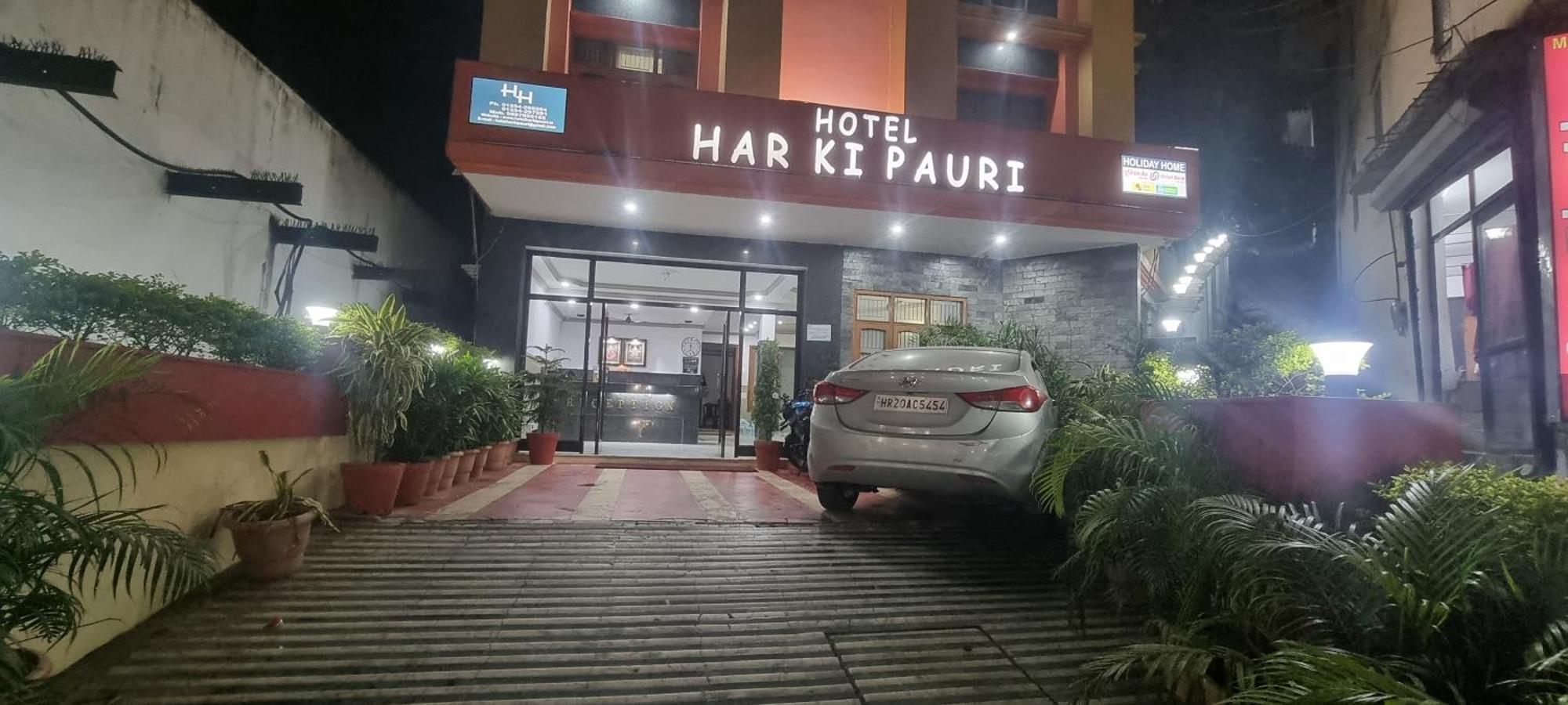 Hotel Har Ki Pauri By Around Stays Haridvár Kültér fotó