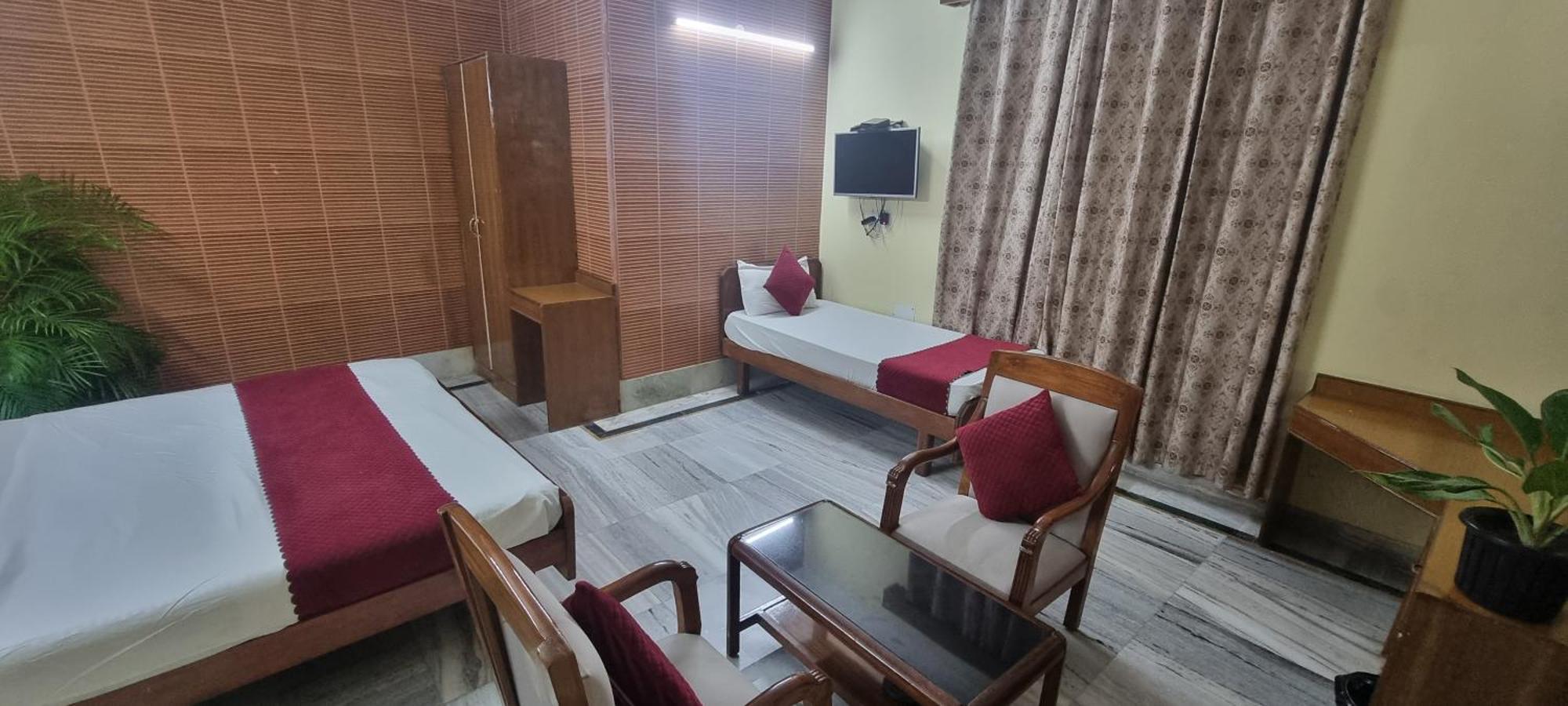 Hotel Har Ki Pauri By Around Stays Haridvár Kültér fotó